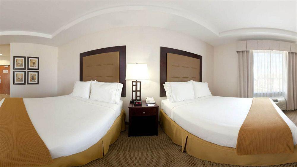 Holiday Inn Express Texas City, An Ihg Hotel Exterior photo